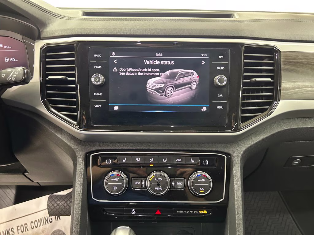 2022 Platinum Gray Metallic Volkswagen Atlas 3.6L V6 SE w/Technology FWD SUV