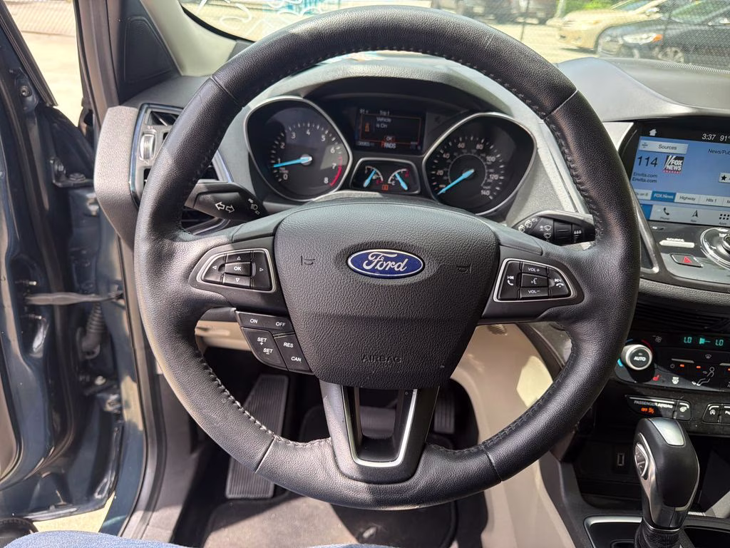 2019 Sea Green Ford Escape Titanium FWD SUV