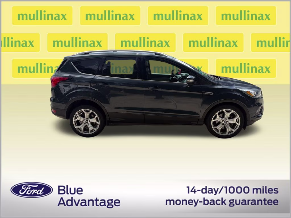 2019 Sea Green Ford Escape Titanium FWD SUV