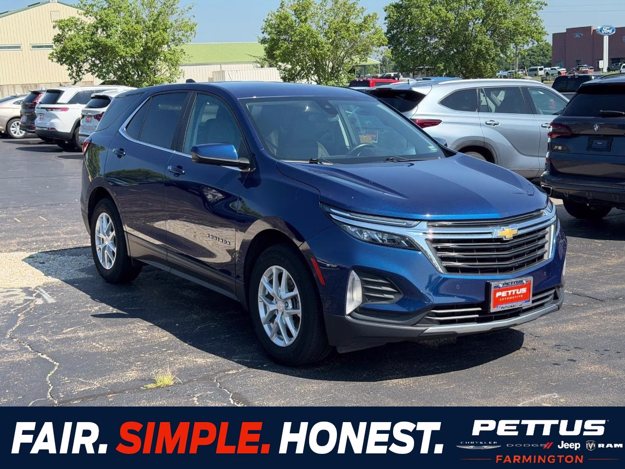 2023 Blue Glow Metallic Chevrolet Equinox LT FWD SUV