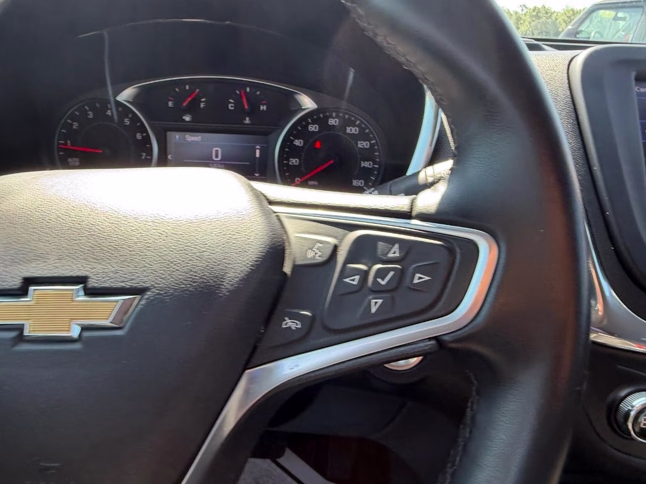 2023 Blue Glow Metallic Chevrolet Equinox LT FWD SUV