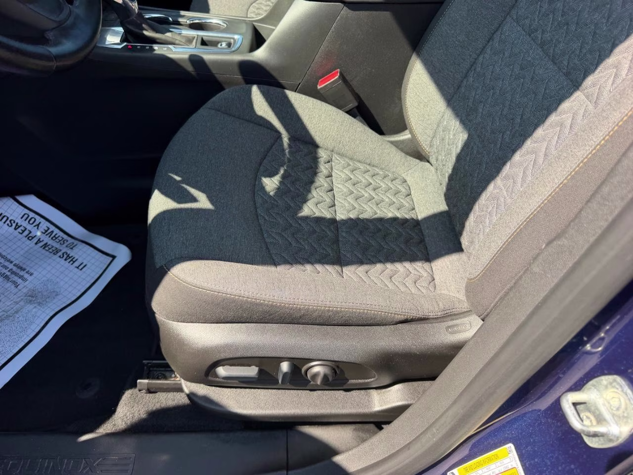 2023 Blue Glow Metallic Chevrolet Equinox LT FWD SUV