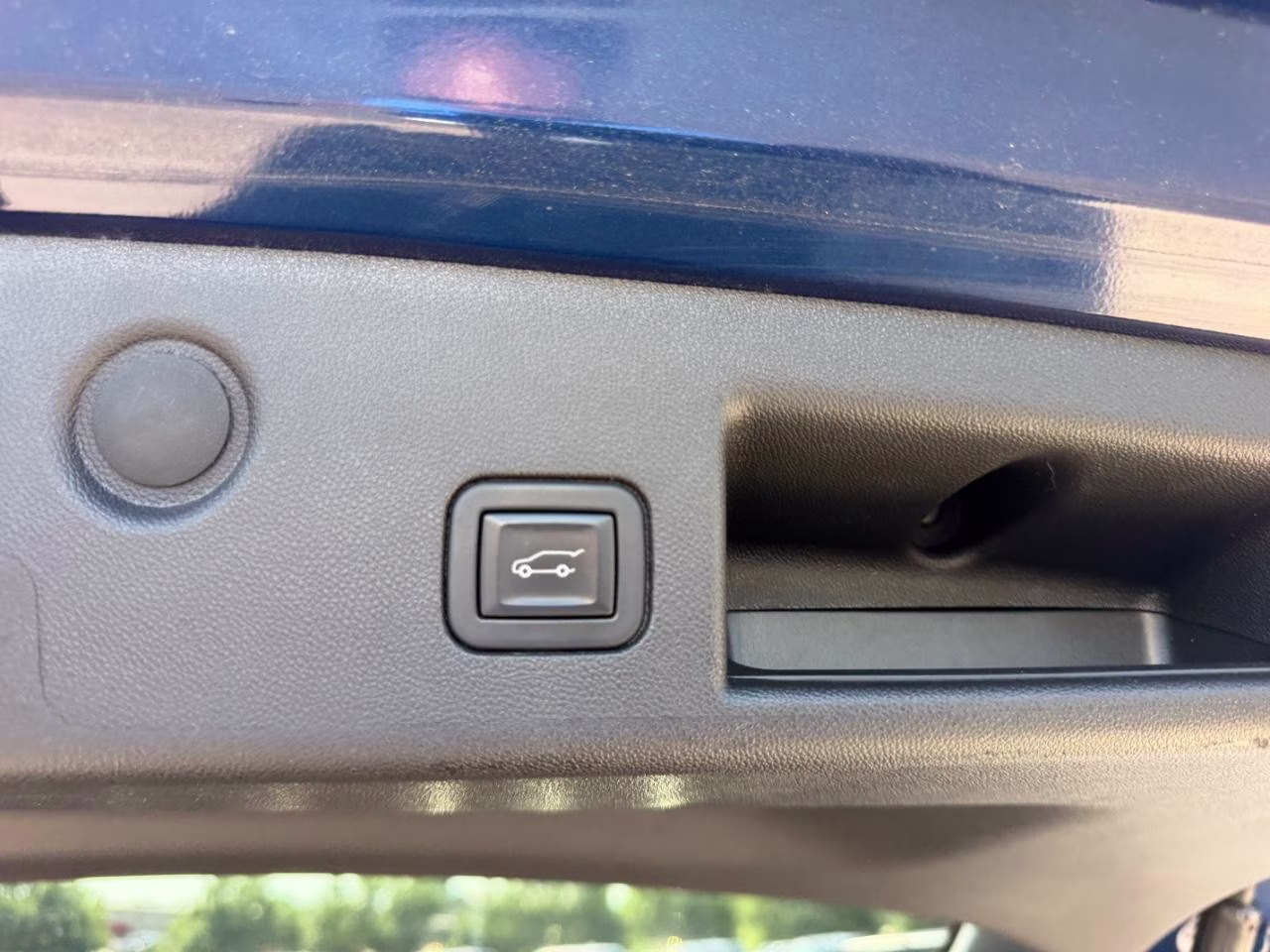 2023 Blue Glow Metallic Chevrolet Equinox LT FWD SUV