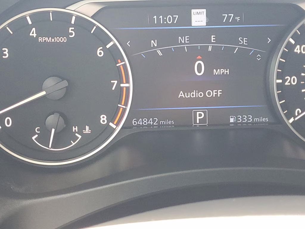 2023 Gun Metallic Nissan Altima 2.5 SV FWD Sedan