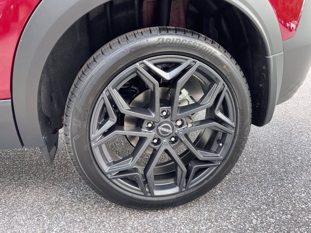 2026 Scarlet Ember Tintcoat Nissan Kicks SR FWD SUV