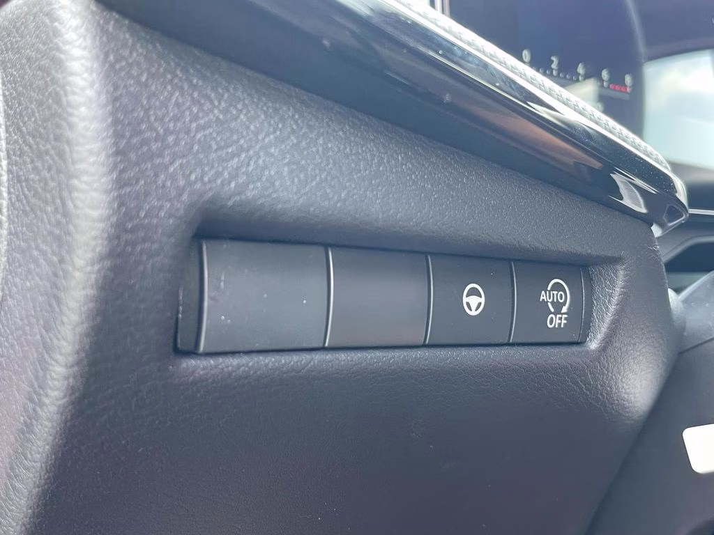 2026 Scarlet Ember Tintcoat Nissan Kicks SR FWD SUV