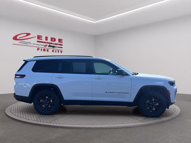 2026 Bright White Clearcoat Jeep Grand Cherokee L Altitude 4X4 SUV