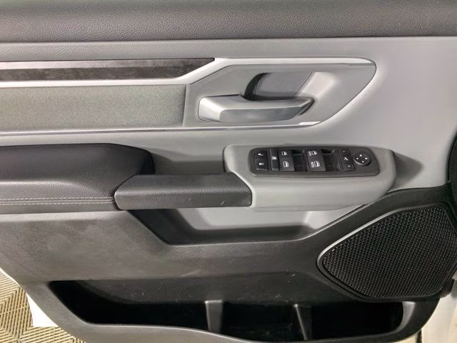 2022 Bright White Clearcoat Ram 1500 Big Horn 4X4 Truck