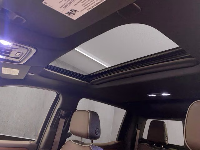 2023 White Frost Tricoat GMC Sierra 1500 Denali 4X4 Truck