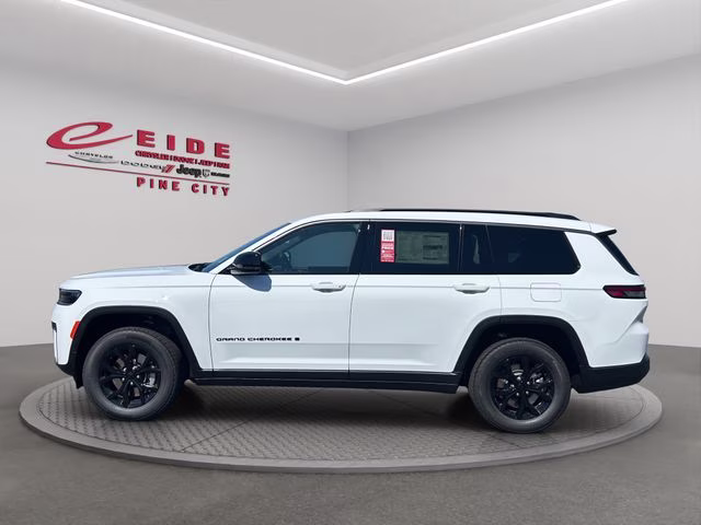 2026 Bright White Clearcoat Jeep Grand Cherokee L Altitude 4X4 SUV
