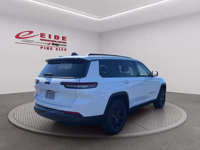 2026 Bright White Clearcoat Jeep Grand Cherokee L Altitude 4X4 SUV