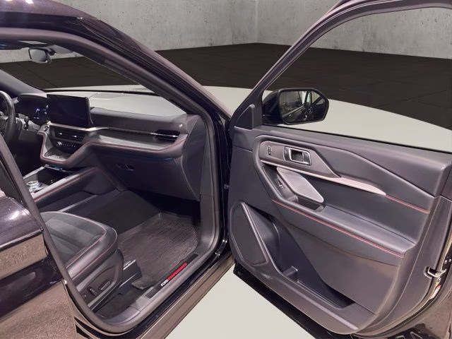 2025 Agate Black Metallic Ford Explorer ST 4X4 SUV