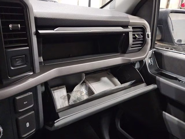 2025 Agate Black Metallic Ford F-150 XLT 4X4 Truck