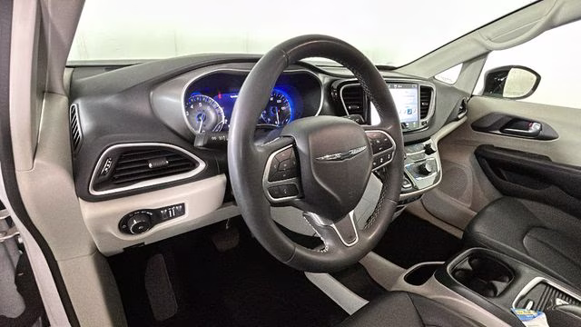 2024 Bright White Clearcoat Chrysler Pacifica Touring L FWD Van