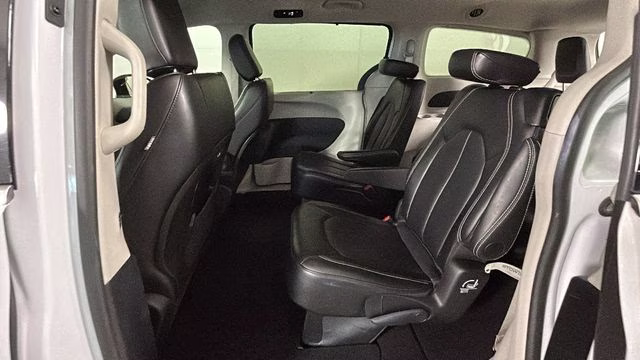 2024 Bright White Clearcoat Chrysler Pacifica Touring L FWD Van