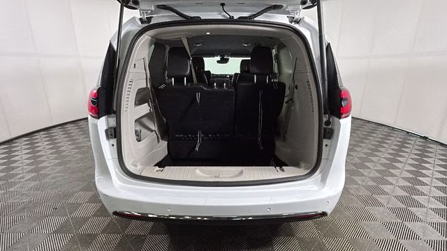 2024 Bright White Clearcoat Chrysler Pacifica Touring L FWD Van