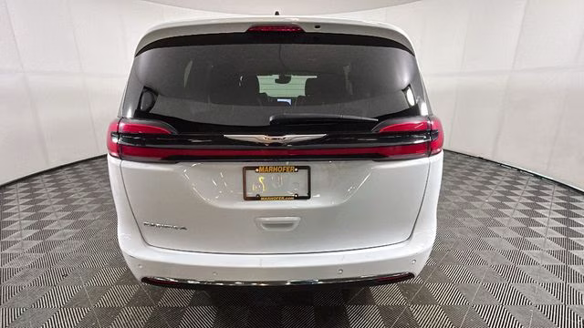 2024 Bright White Clearcoat Chrysler Pacifica Touring L FWD Van