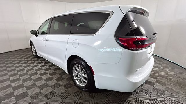 2024 Bright White Clearcoat Chrysler Pacifica Touring L FWD Van