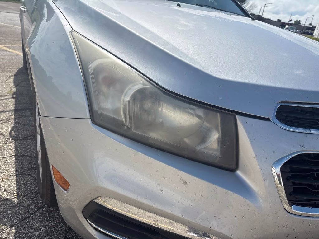 2015 Silver Ice Metallic Chevrolet Cruze LS FWD Sedan