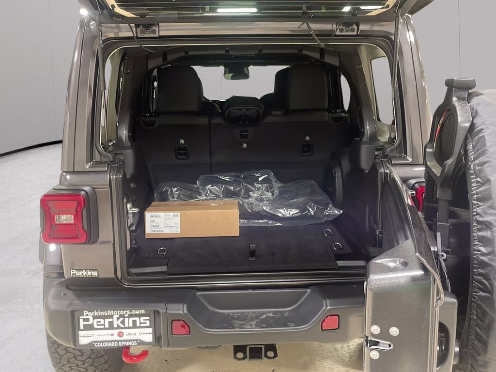 2026 Granite Crystal Metallic Clearcoat Jeep Wrangler Rubicon 4X4 SUV