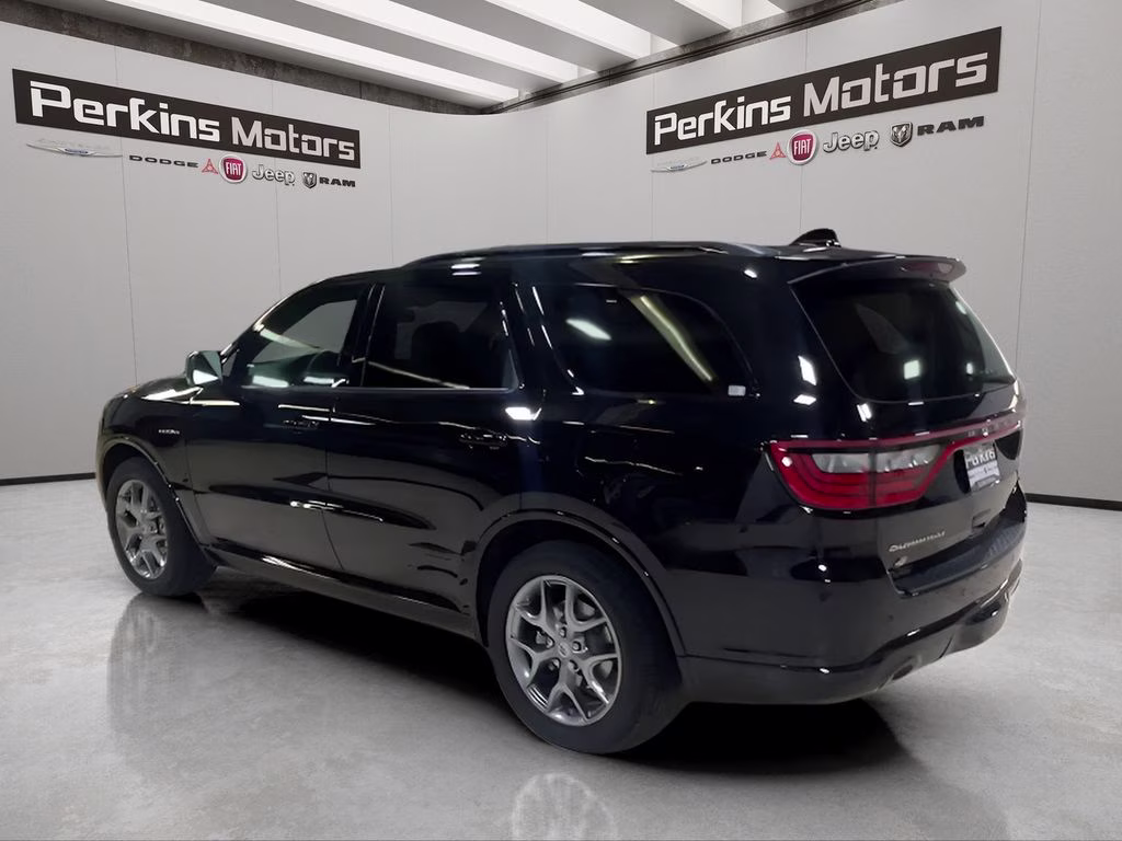 2026 DB Black Crystal Clearcoat Dodge Durango GT Plus HEMI V8 AWD SUV