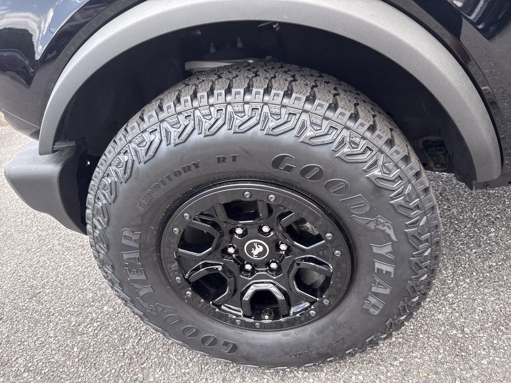 2023 Shadow Black Ford Bronco Base 4X4 SUV