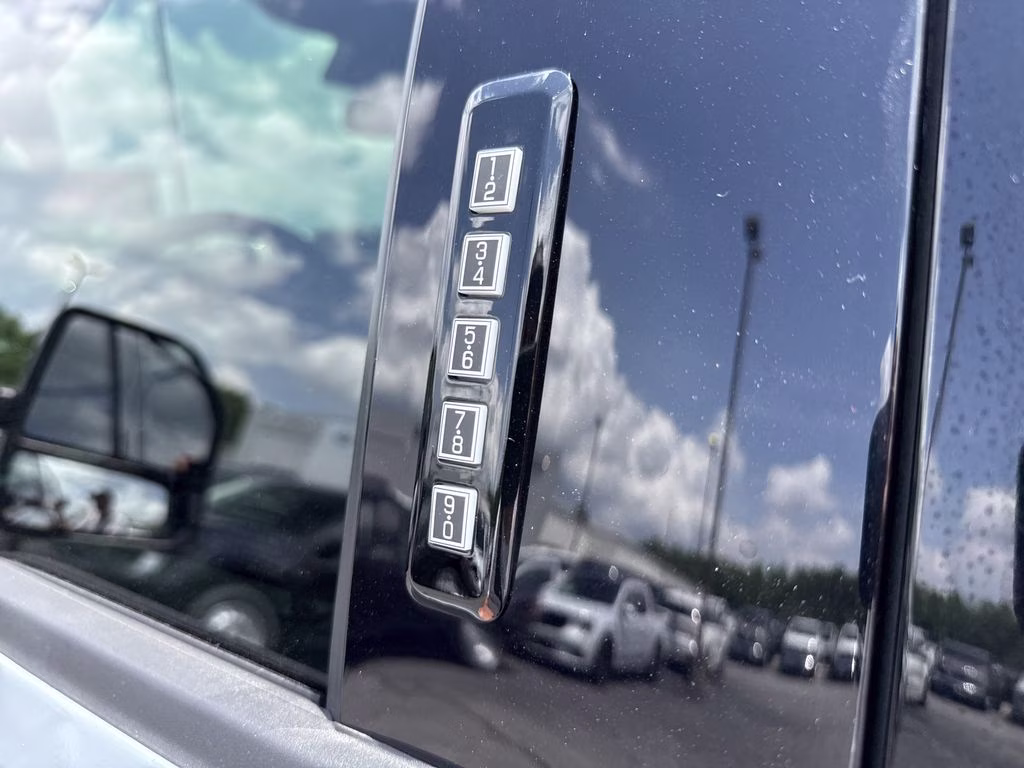 2024 Gray Metallic Ford Super Duty F-250 SRW Lariat 4X4 Truck