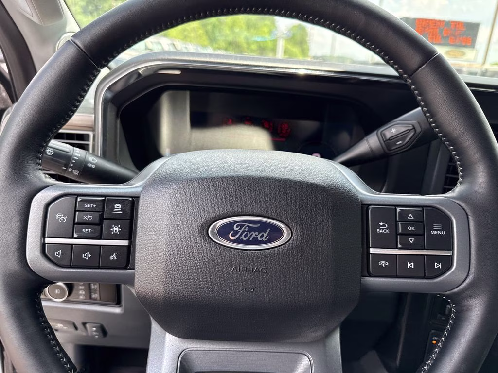 2024 Gray Metallic Ford Super Duty F-250 SRW Lariat 4X4 Truck