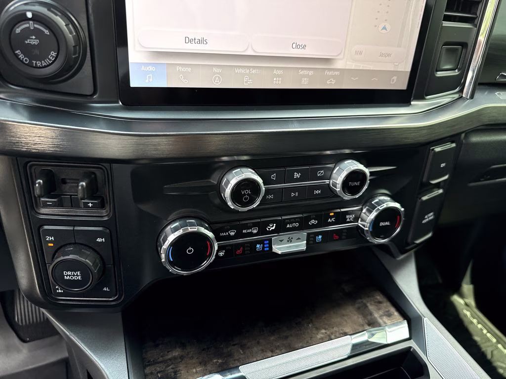 2024 Gray Metallic Ford Super Duty F-250 SRW Lariat 4X4 Truck