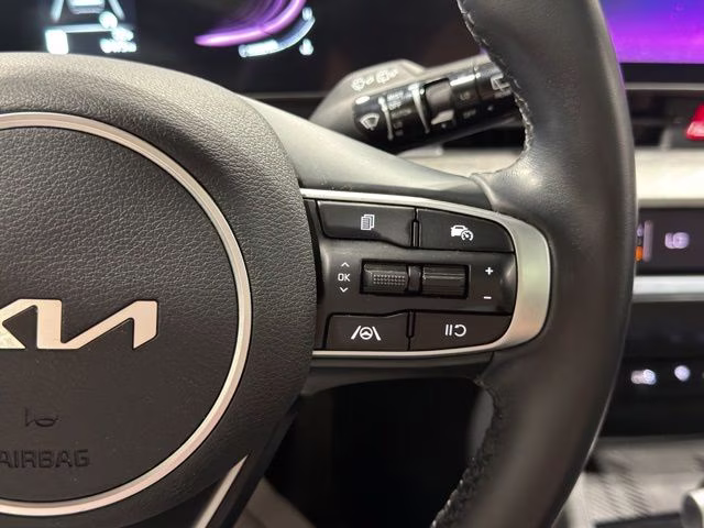 2024 Glacial White Pearl Kia Sportage X-Line AWD SUV