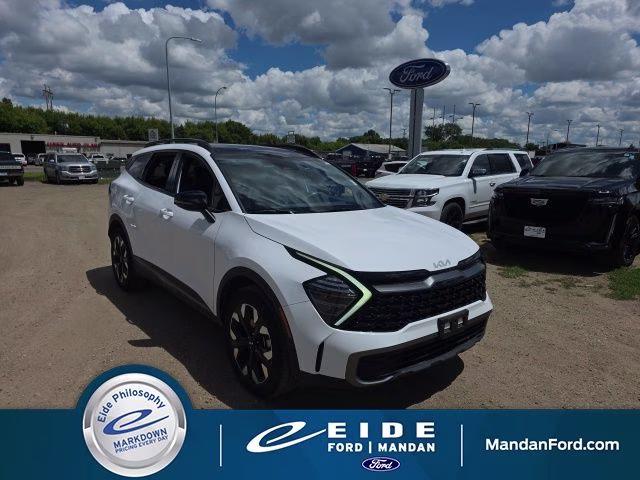 2024 Glacial White Pearl Kia Sportage X-Line AWD SUV