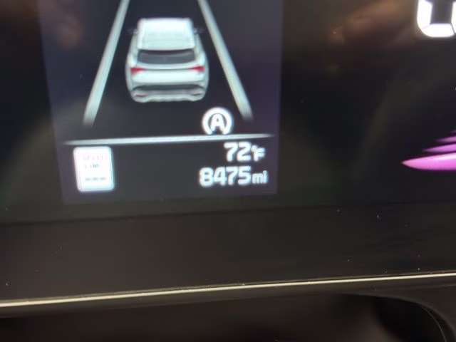 2024 Glacial White Pearl Kia Sportage X-Line AWD SUV