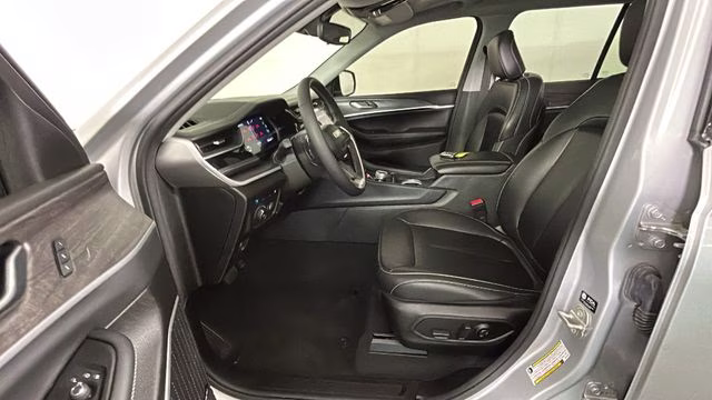 2024 Silver Zynith Jeep Grand Cherokee 4xe 4X4 SUV
