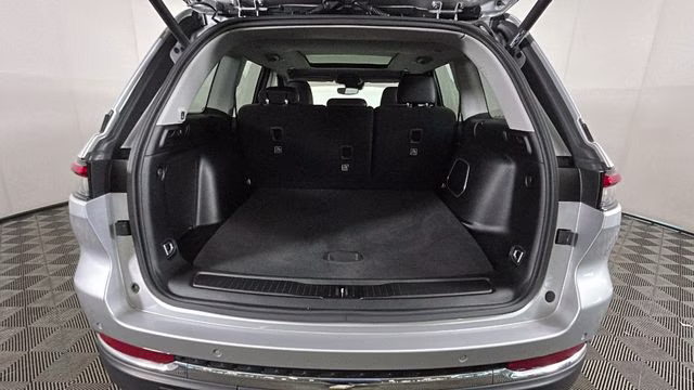 2024 Silver Zynith Jeep Grand Cherokee 4xe 4X4 SUV