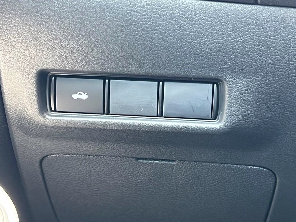 2026 Gun Metallic Nissan Sentra SV FWD Sedan