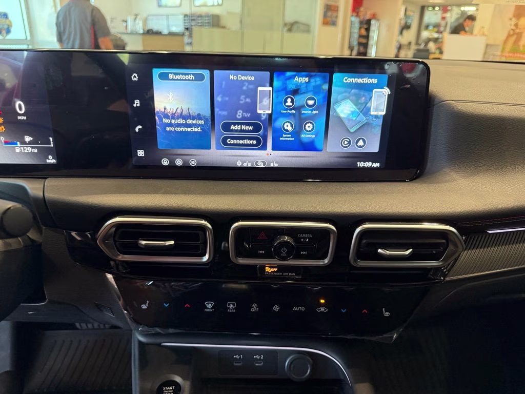 2026 Energetic Ember/Super Blk Nissan Sentra SR FWD Sedan