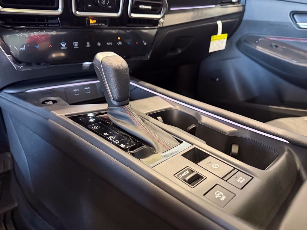 2026 Energetic Ember/Super Blk Nissan Sentra SR FWD Sedan