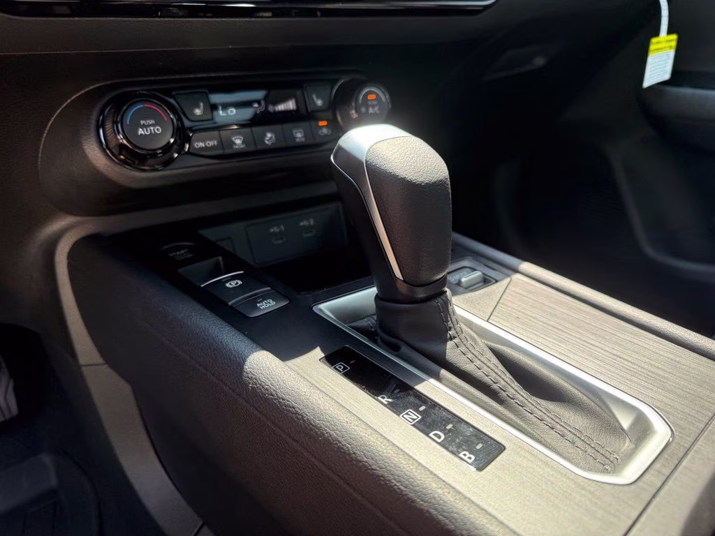 2026 Aspen White Tricoat Nissan Kicks SV AWD SUV