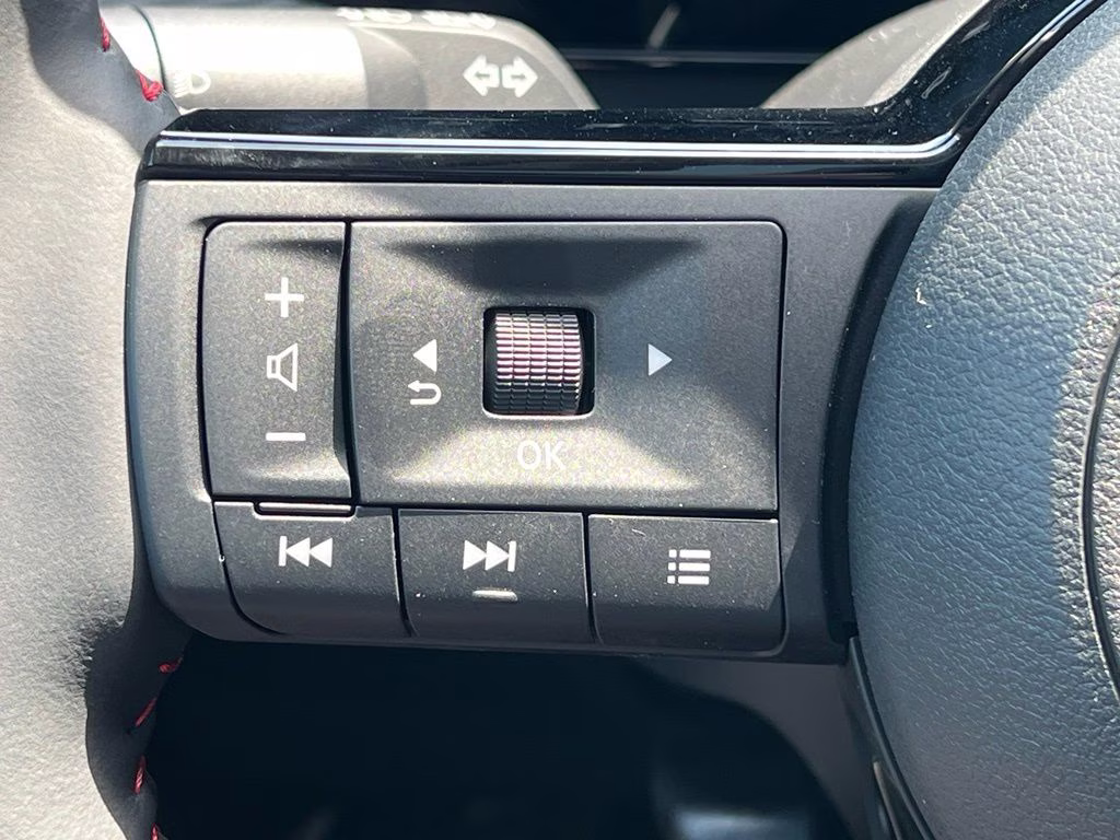 2026 Arctic Ice Blue/Black Nissan Kicks SR AWD SUV