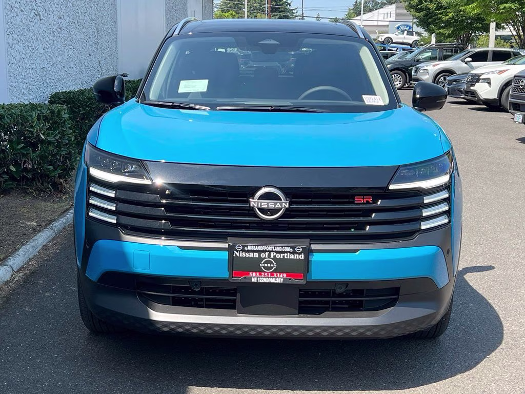 2026 Arctic Ice Blue/Black Nissan Kicks SR AWD SUV