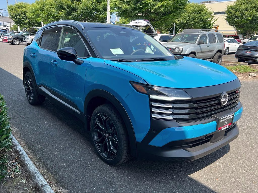 2026 Arctic Ice Blue/Black Nissan Kicks SR AWD SUV