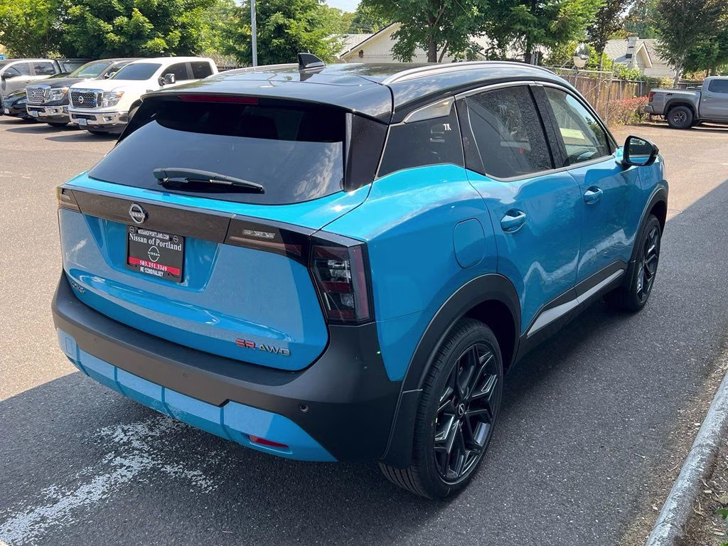 2026 Arctic Ice Blue/Black Nissan Kicks SR AWD SUV