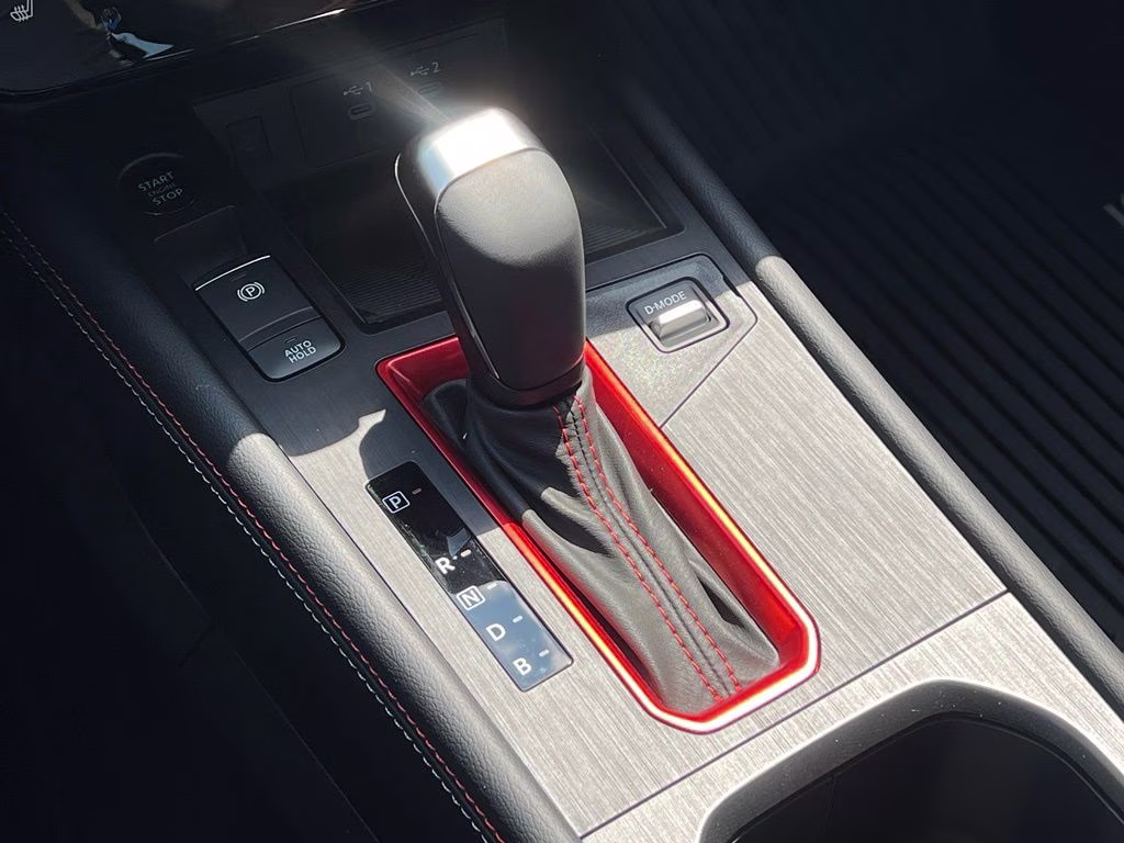 2026 Gun Metallic/Scarlet Ember Tintcoat Nissan Kicks SR AWD SUV
