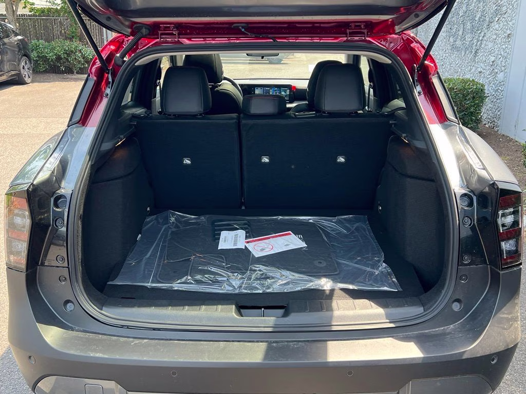 2026 Gun Metallic/Scarlet Ember Tintcoat Nissan Kicks SR AWD SUV