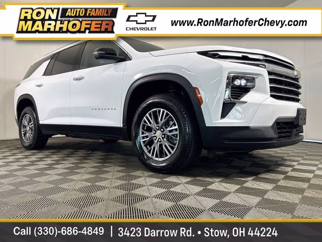 2025 White Chevrolet Traverse LT AWD SUV