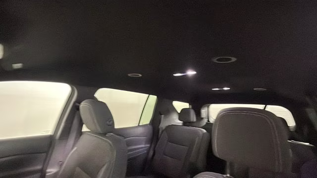 2025 White Chevrolet Traverse LT AWD SUV
