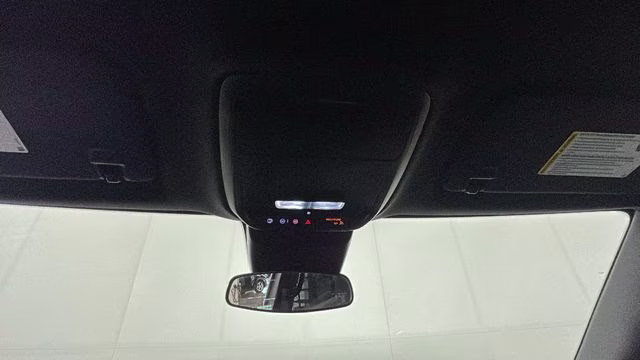 2025 White Chevrolet Traverse LT AWD SUV