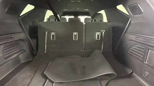 2025 White Chevrolet Traverse LT AWD SUV