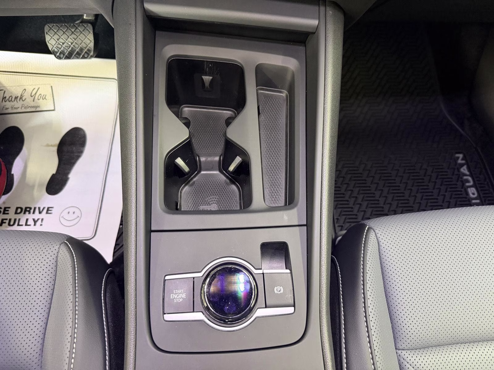 2025 Pyrite Silver Metallic Volkswagen Tiguan SE FWD SUV