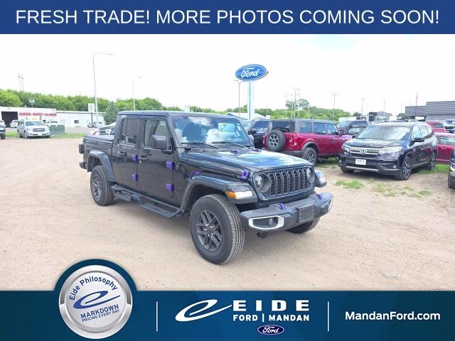 2024 Black Clearcoat Jeep Gladiator Sport S 4X4 Truck